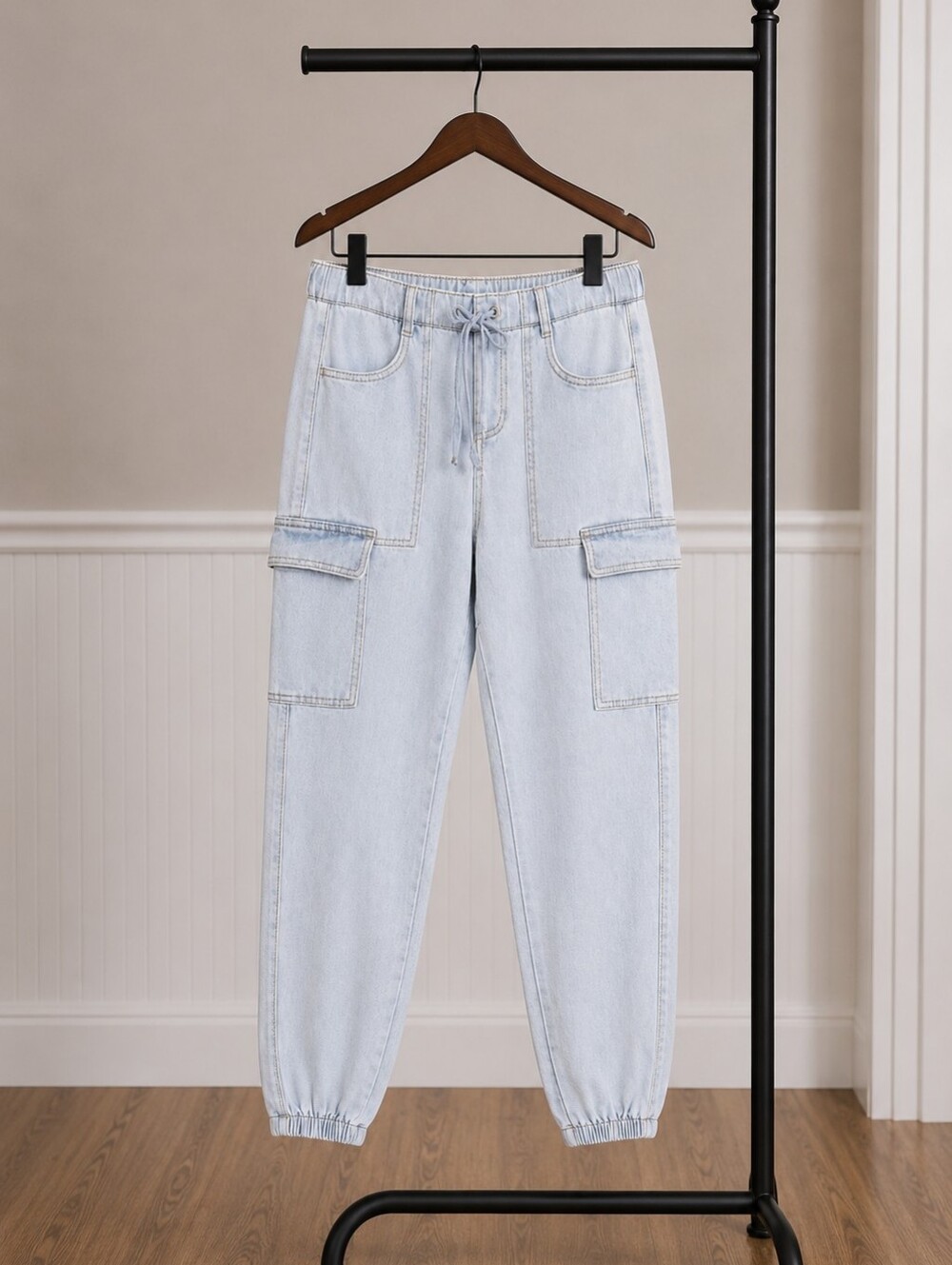 No Boundaries Light Wash Cargo Jogger Jeans